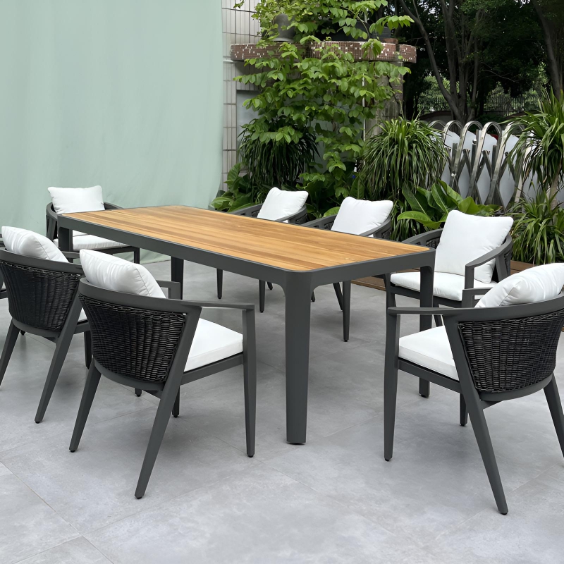 metal outdoor dining table (3).jpg