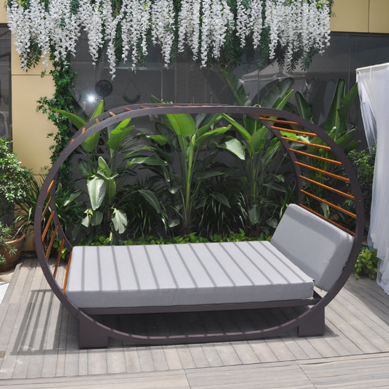 sun lounger (2).jpg