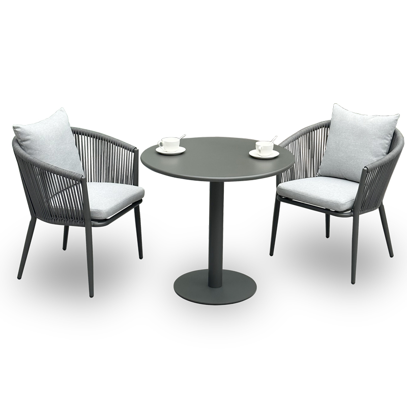 metal patio table (4).jpg