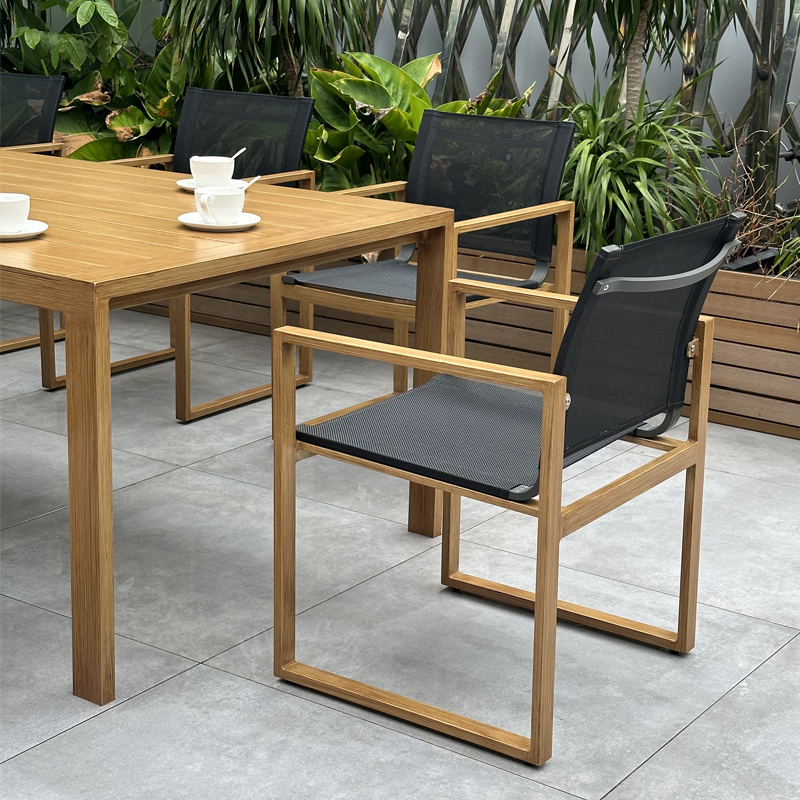 teak outdoor dining table (5).jpg