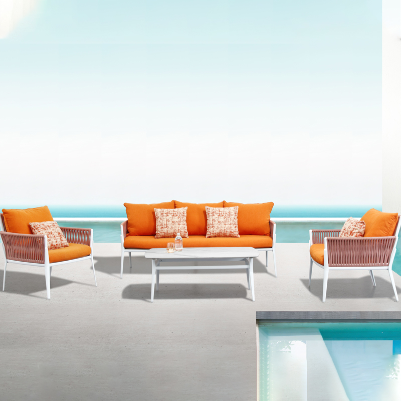 outdoor dining set (2).jpg