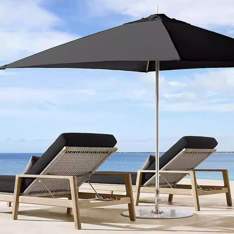 outdoor lounge chairs.jpg