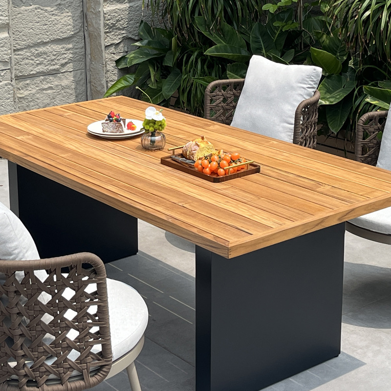 garden table and chairs (2).jpg