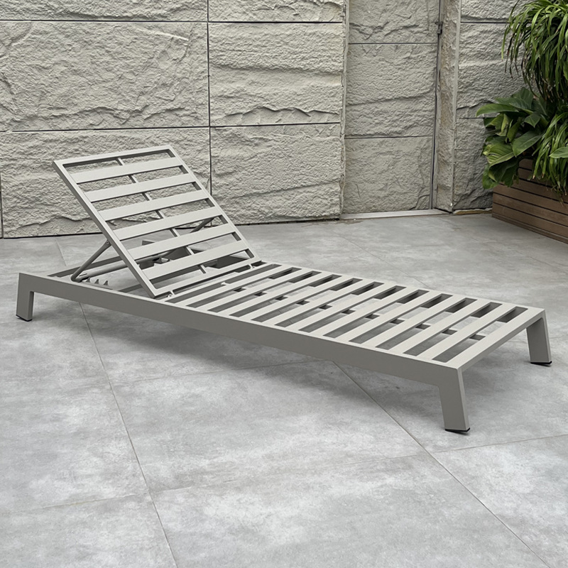 patio chaise lounge (4).jpg