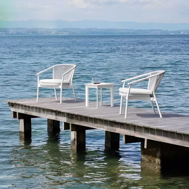 patio chairs.jpg