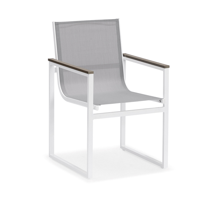 outdoor dining table and chairs (3).jpg