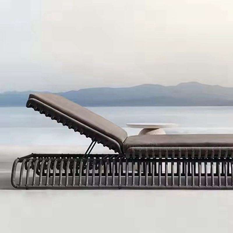 padded sun lounger.jpg