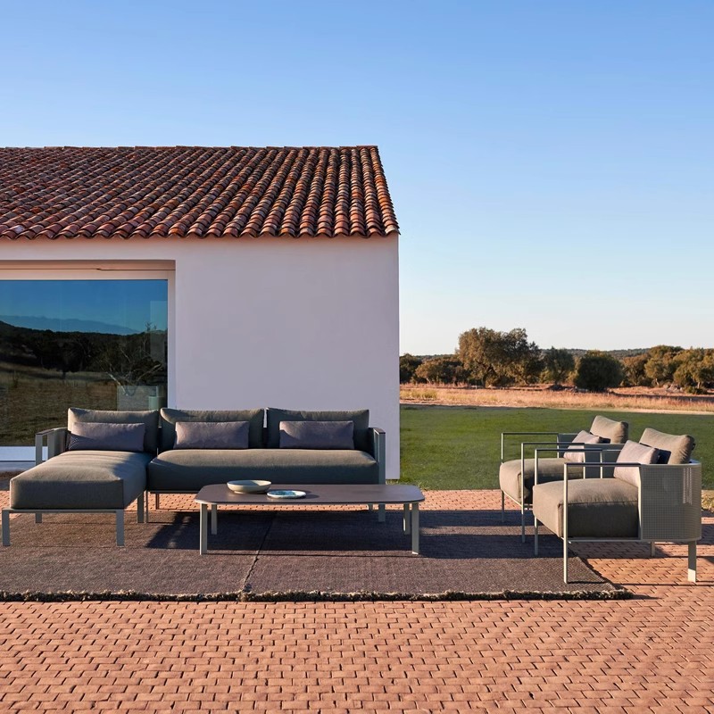 outdoor patio furniture.jpg