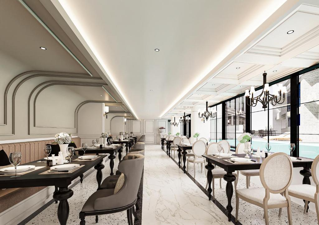 hospitality dining tables (5)