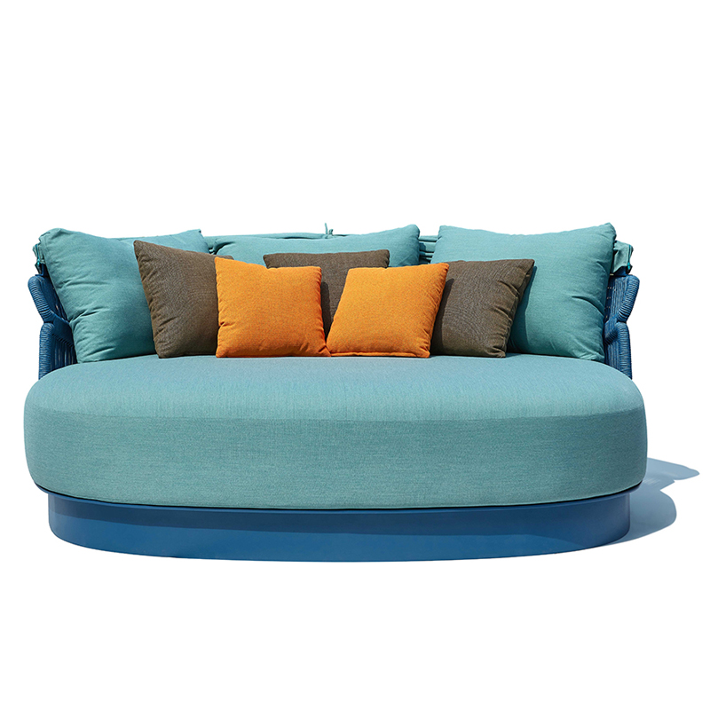outdoor daybed (3).jpg