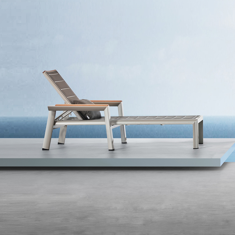 comfy outdoor lounge chairs (2).jpg