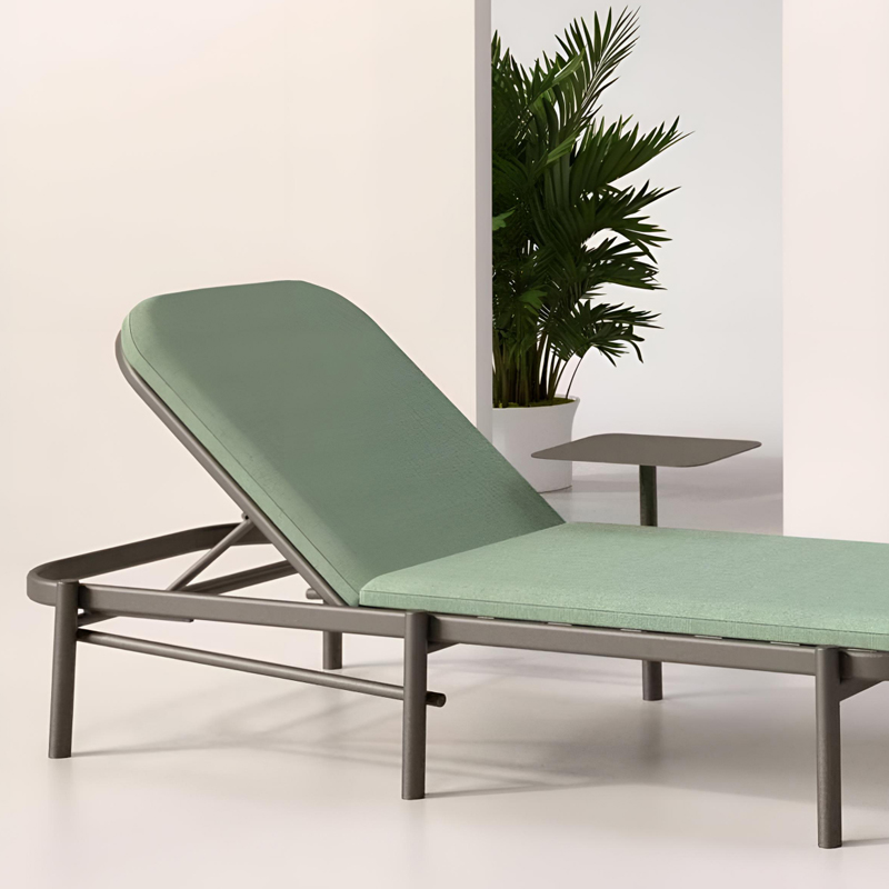 sun lounger (2).jpg