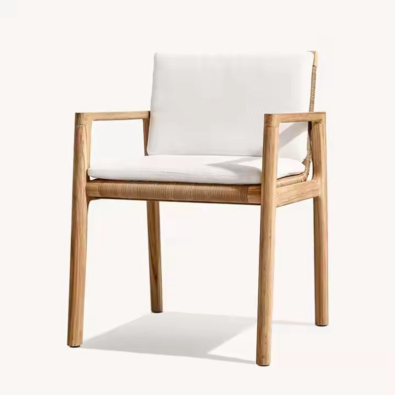 comfortable outdoor chairs.jpg