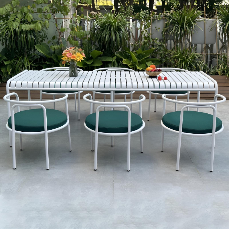 garden dining furniture (2).jpg