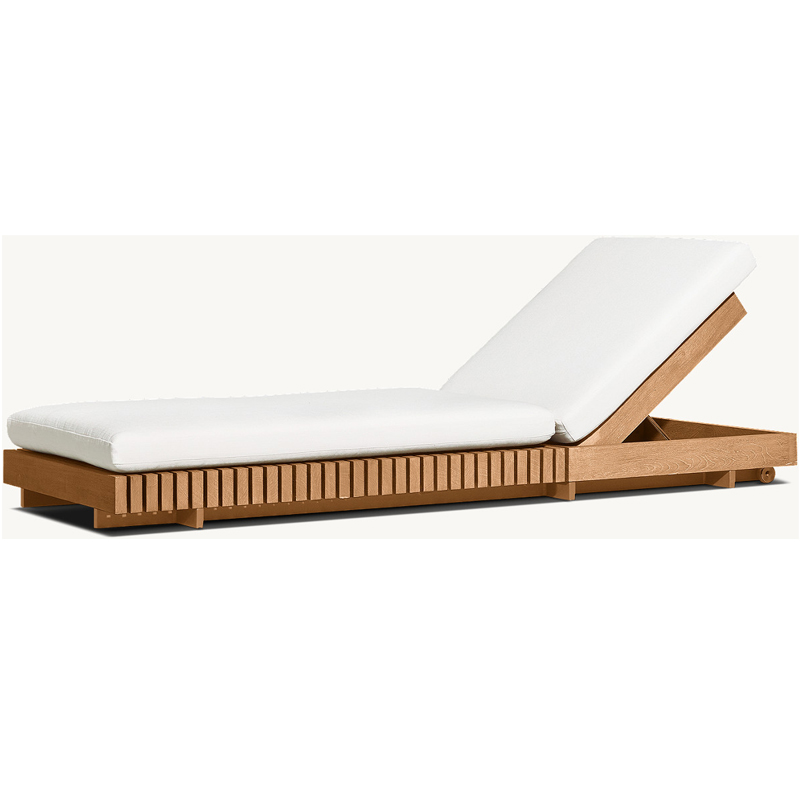 pool chaise lounge.jpg