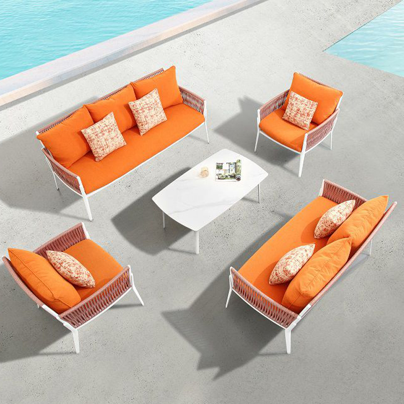 outdoor dining set (3).jpg