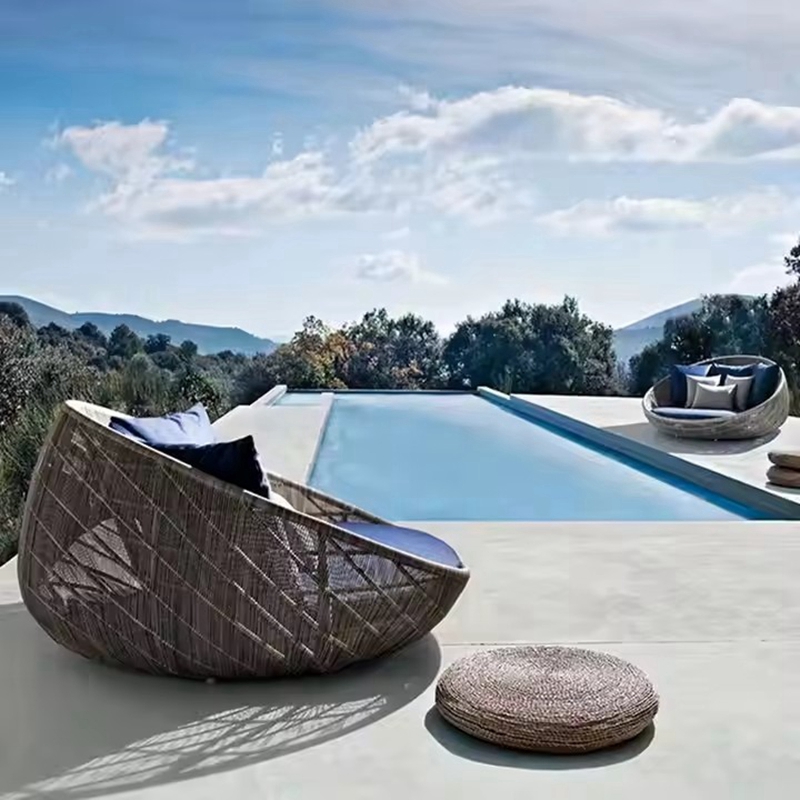 patio daybed.jpg