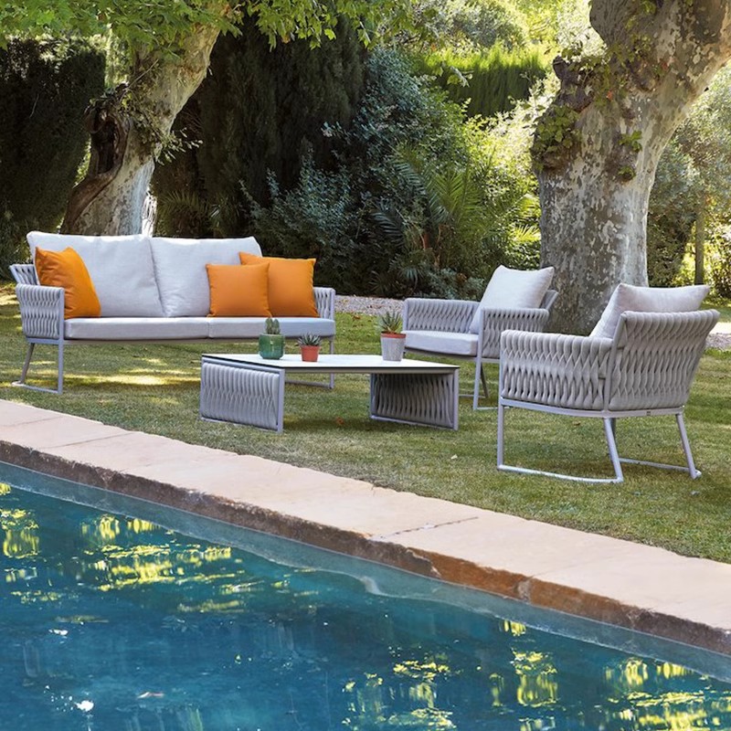 metal patio furniture.jpg