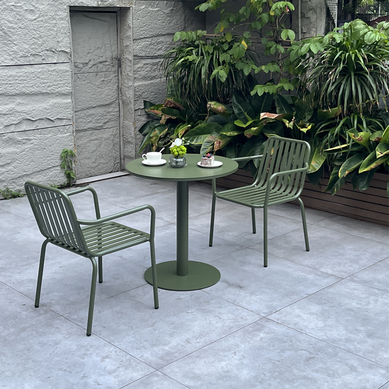 outdoor table and chair set (3).jpg