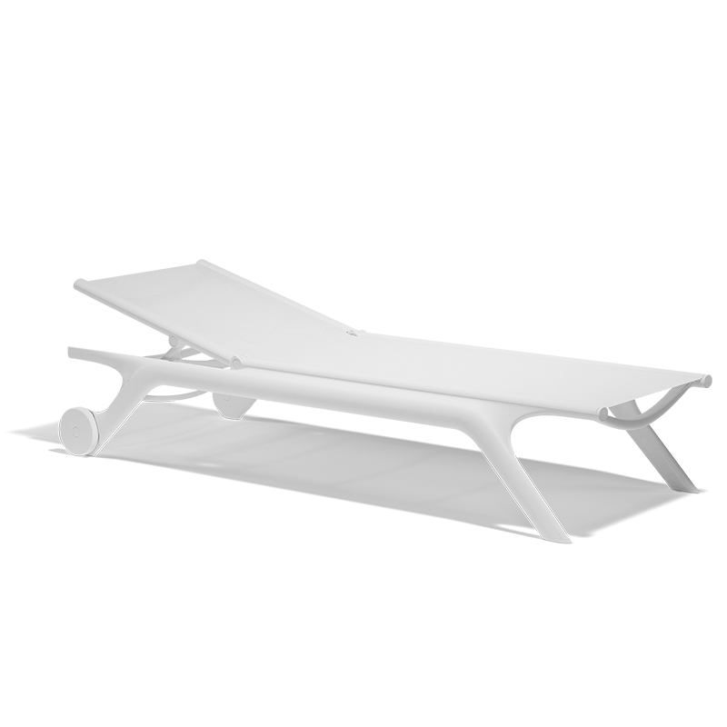 pool lounge chairs (4).jpg