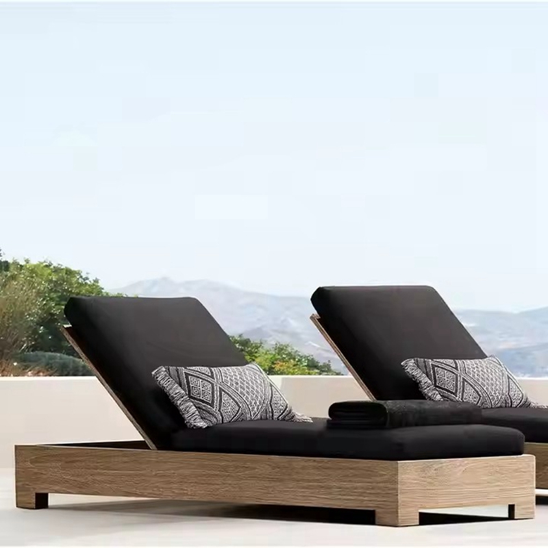 outdoor lounge chairs.jpg