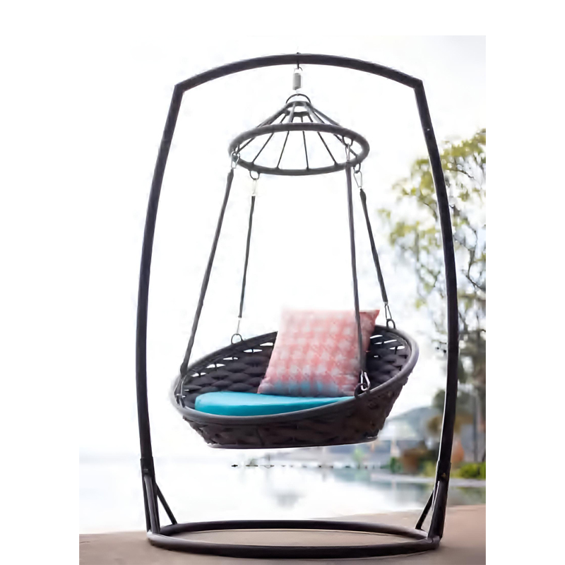hanging chair (1).jpg
