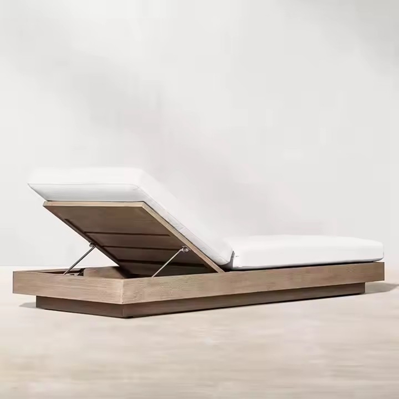 chaise loungers.jpg