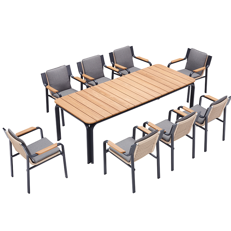 outdoor dining set (2).jpg