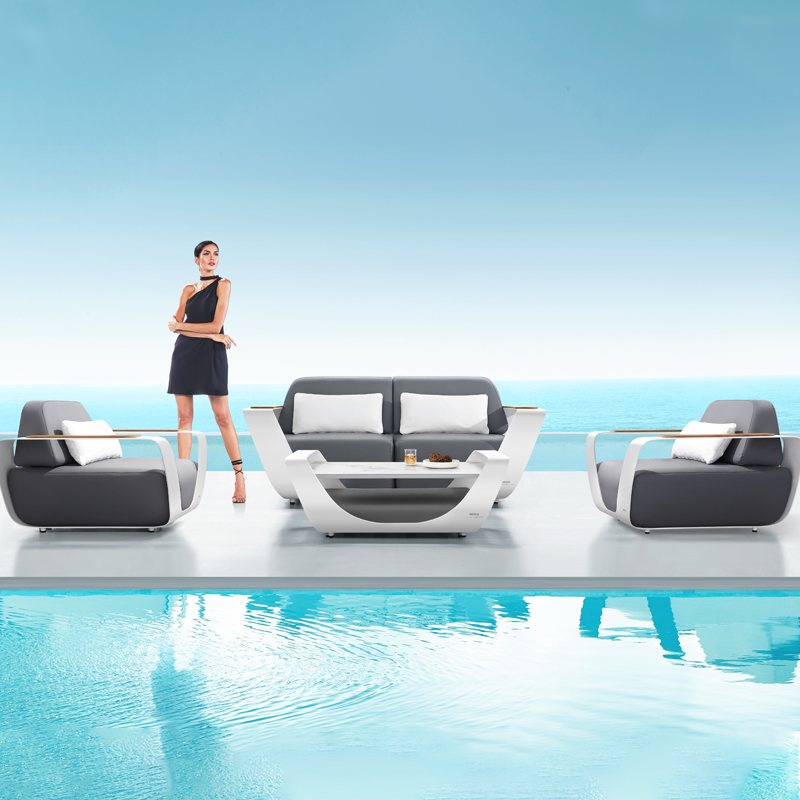 garden sofa (2).jpg