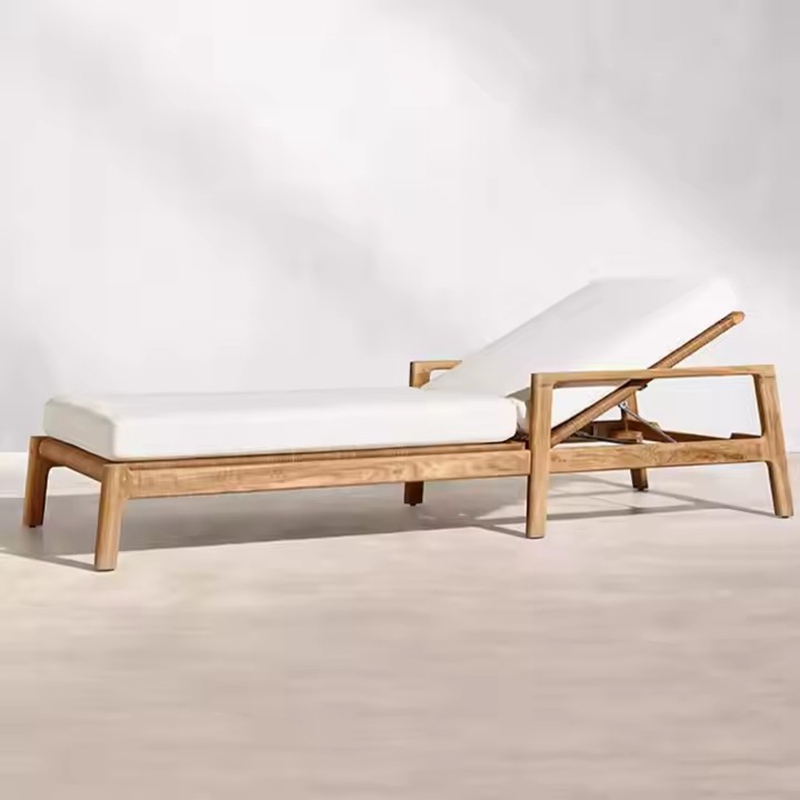 pool loungers.jpg