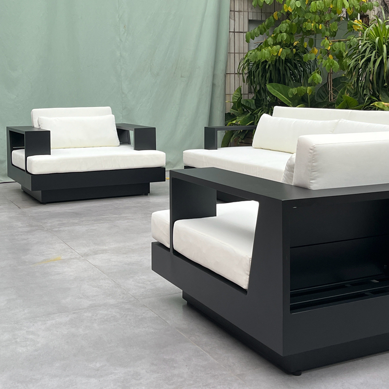 patio sofa.jpg