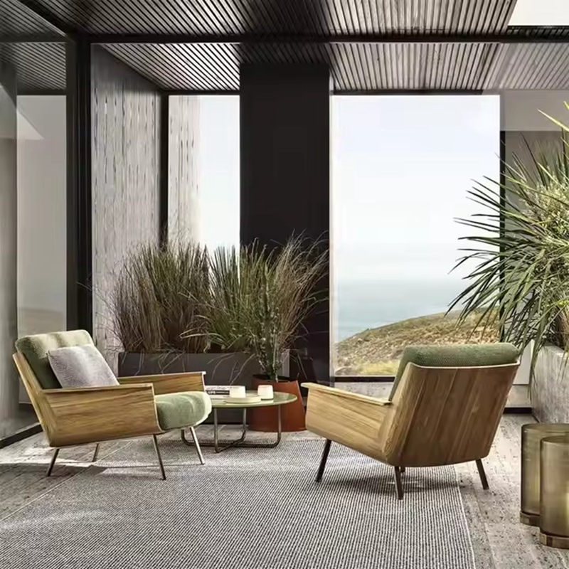 outdoor dining chairs.jpg