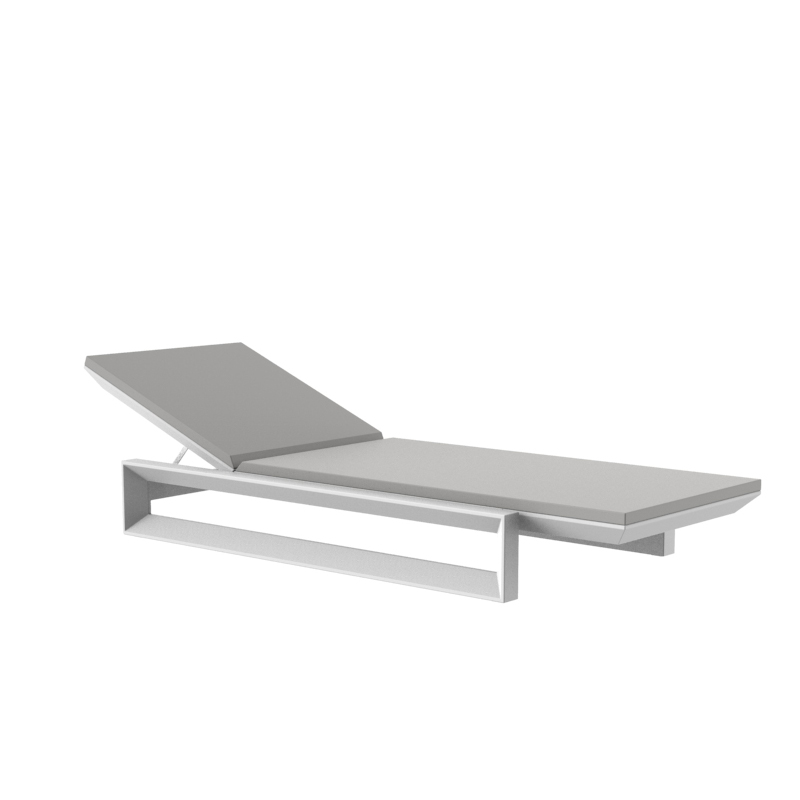 in pool lounge chairs (3).jpg