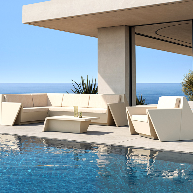 Design points for comfortable outdoor furniture