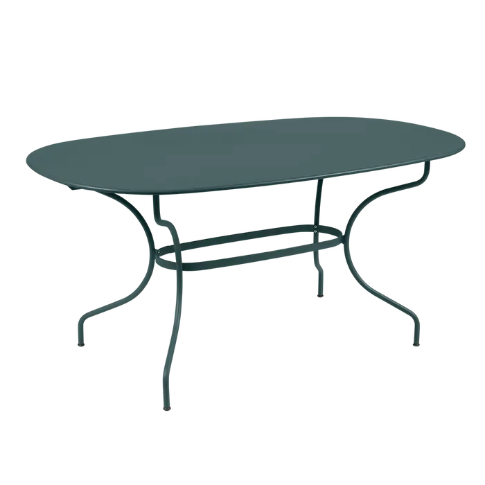oval outdoor dining table (1).png