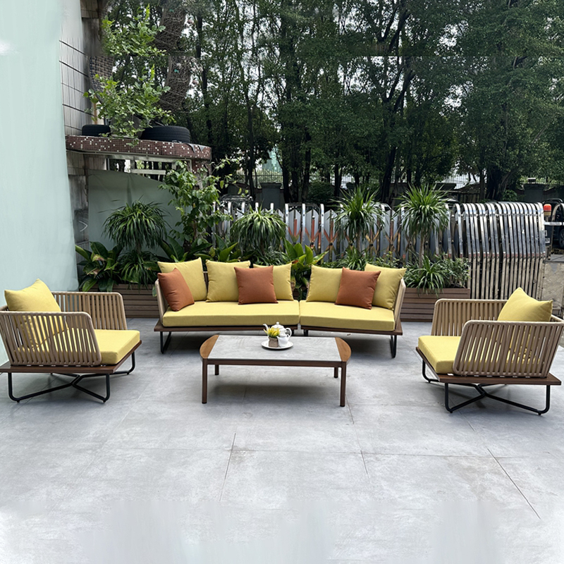 small space patio furniture.jpg