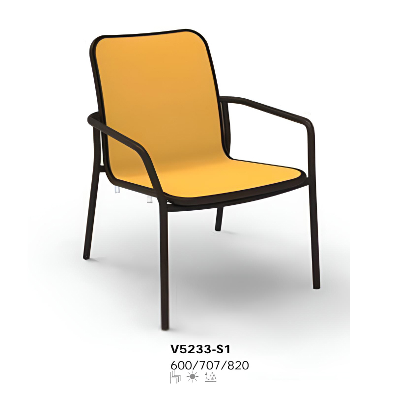 outdoor table and chair set (2).jpg
