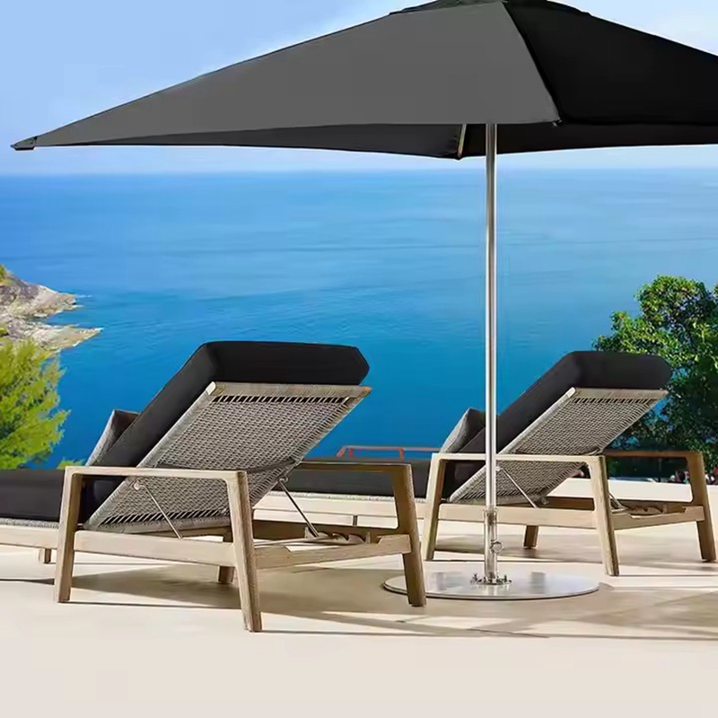 pool chaise lounge.jpg