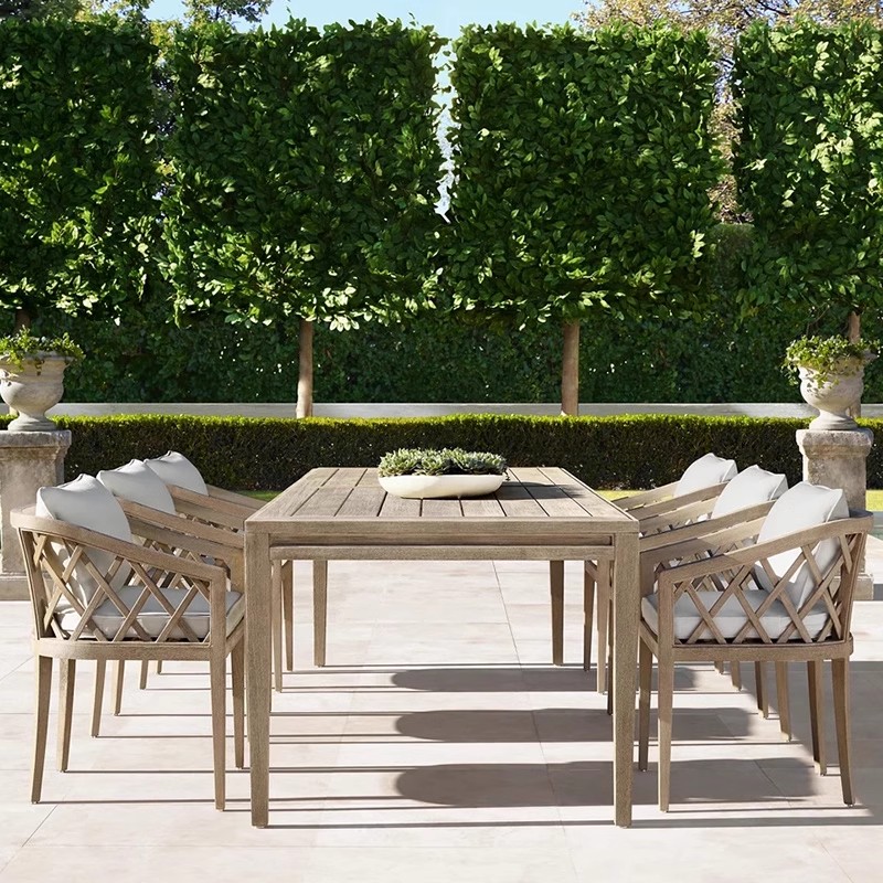 outdoor table.jpg